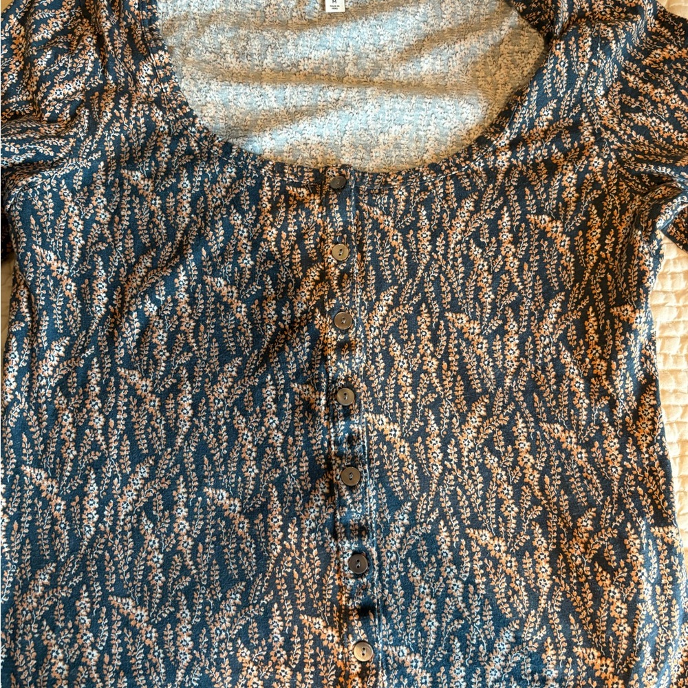 Nation LTD Navy and Beige floral Patterned Blouse size M New without tag!